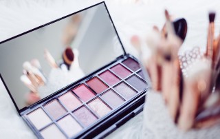 Toxic Makeup Ingredients to Avoid | Simon Wellness Consulting